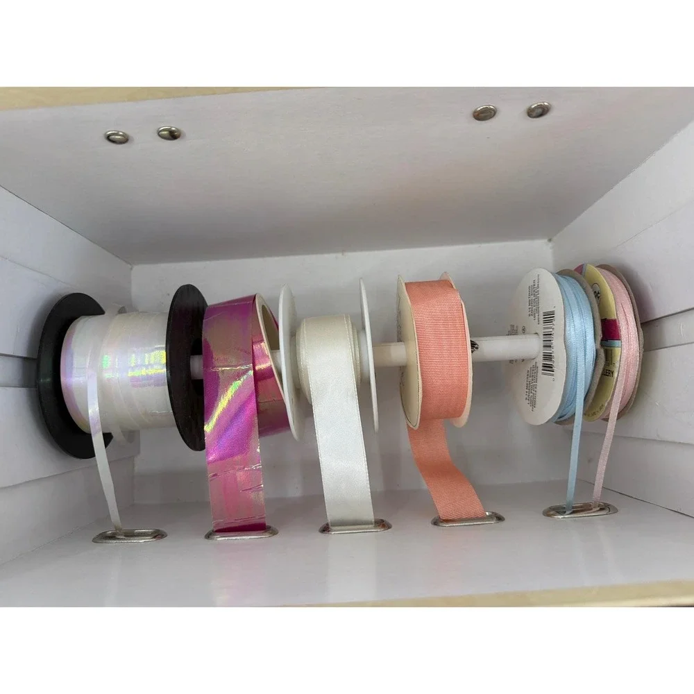Vintage Style Cream Damask Ribbon‎ Organizer Box 5 Grommet Dispenser & 11 Rolls